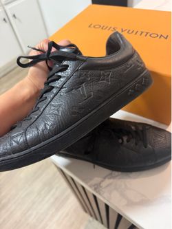 Louis Vuitton Men sneakers