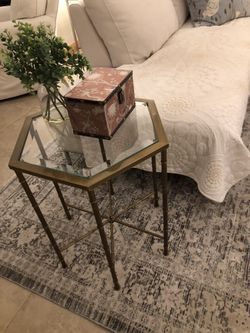 Accent Table