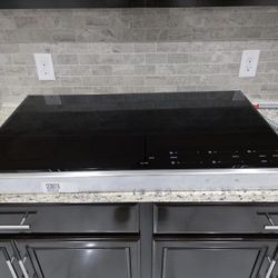 Wolf 36" Transitional Framed Induction Cooktop
