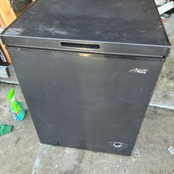 Artic King Deep Freezer