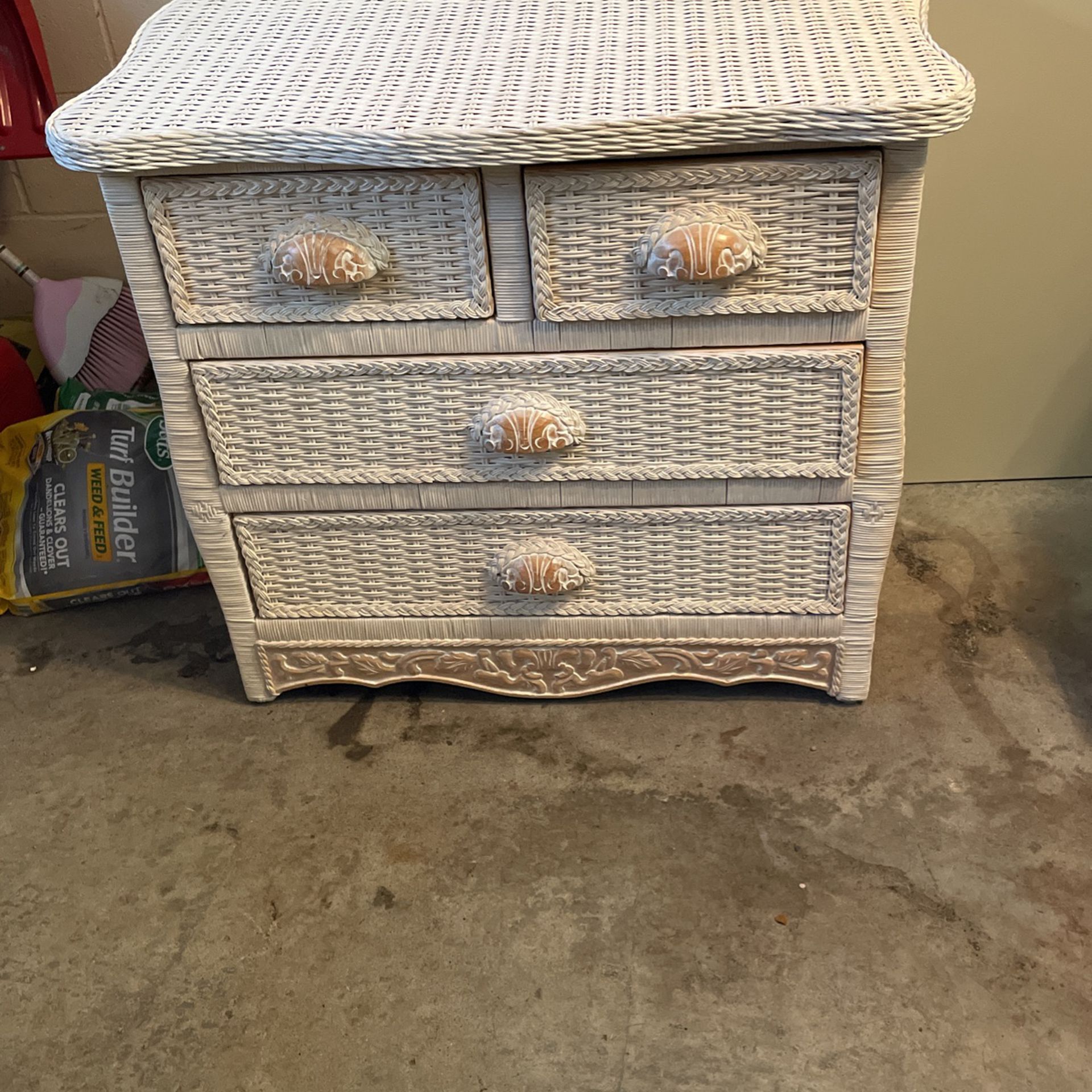 Dresser For Sale (great Condition)