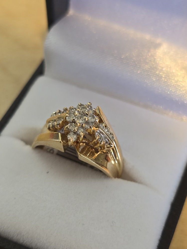 Wedding Ring 14k 4.9grams Diamonds $649