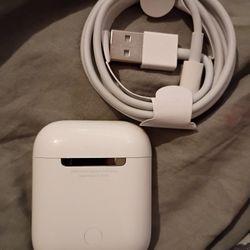 Brand New Apple Air Pods 2nd Gen