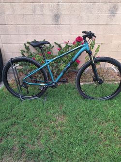 GT AVALANCHE 29 ER 1 X 10 SPEED ( MEDIUM)