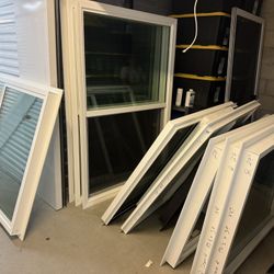 Ventanas Nuevas Vinyl