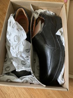 Men Clarks shoes, new, size 11 US.