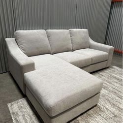 New Thomasville Sofa With Reversible Chaise  