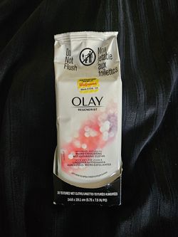 $4 Each (2 Available) Olay Regenerist Advanced Anti-Aging Micro-Exfoliating Wet Cleansing Cloths 30 Count