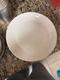 Set of 6 plates (6 dinner)