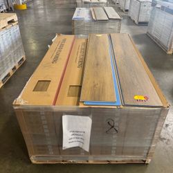 Up $0.99/sq ft 5.5mm~10mm Luxury Vinyl Plank Flooring SPC Flooring Click Locked Wholesale Price