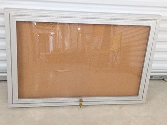 Large Lockable Bulletin Board / Cork Notice Board – 24” x 36”