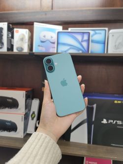 iPhone 16 6.1" (T-Mobile Locked)