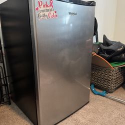 Whirlpool mini fridge