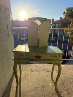 Green Vanity Desk with Tri-Fold Mirror