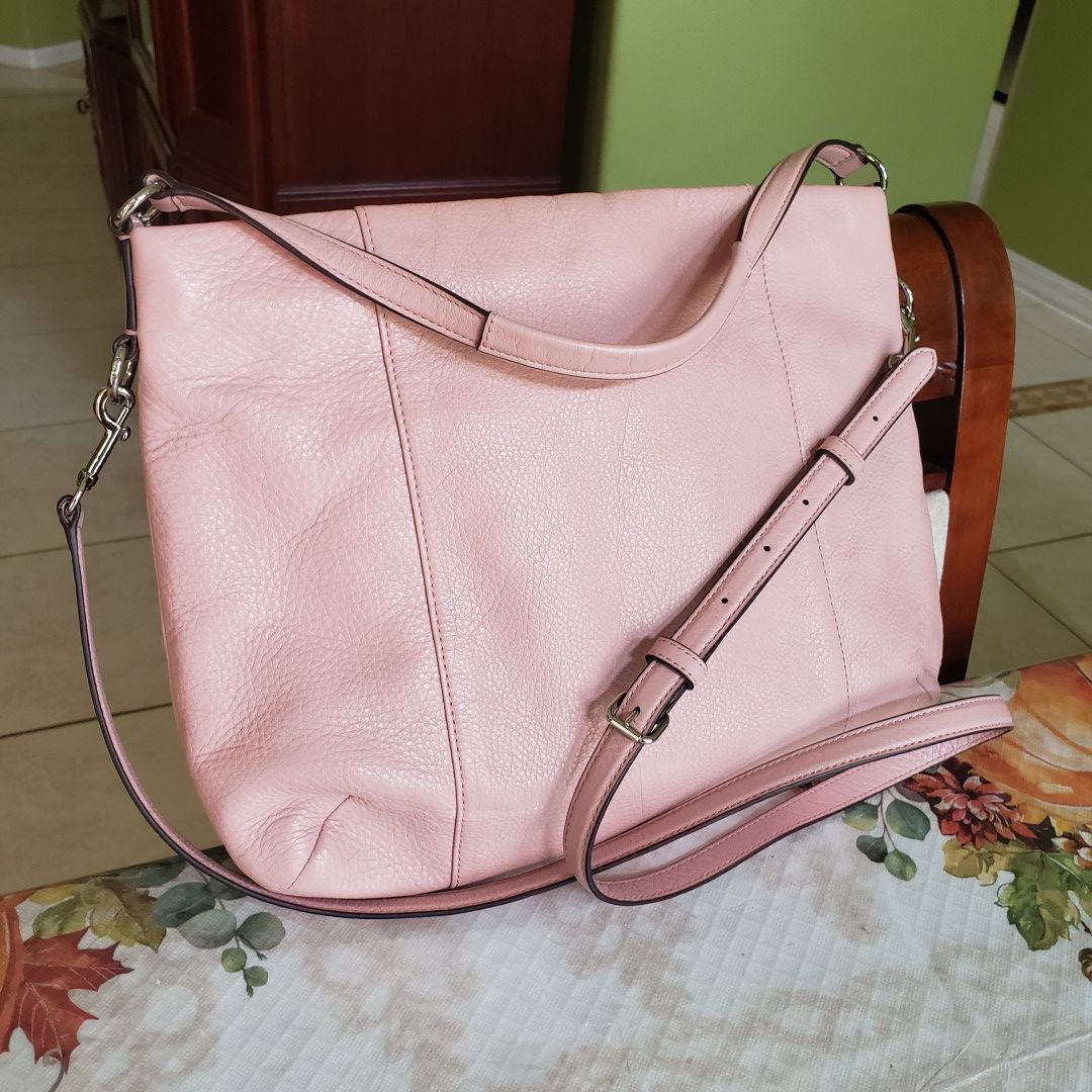 Coach Crossbody Bag Light Pink Leather Meduim Size Sling Messenger Shoulder Bag