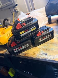 3 Milwaukee 6 ah batteries