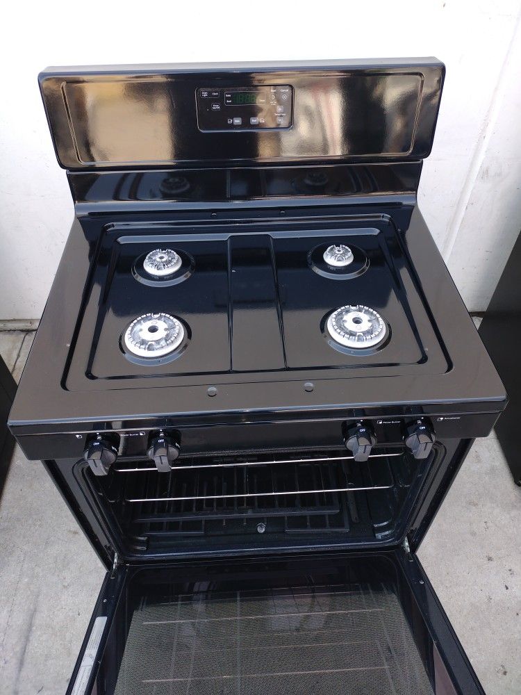 WHIRLPOOL ALL BLACK GAS STOVE 