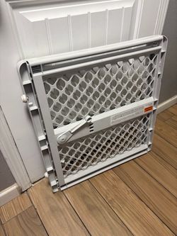 Baby gate