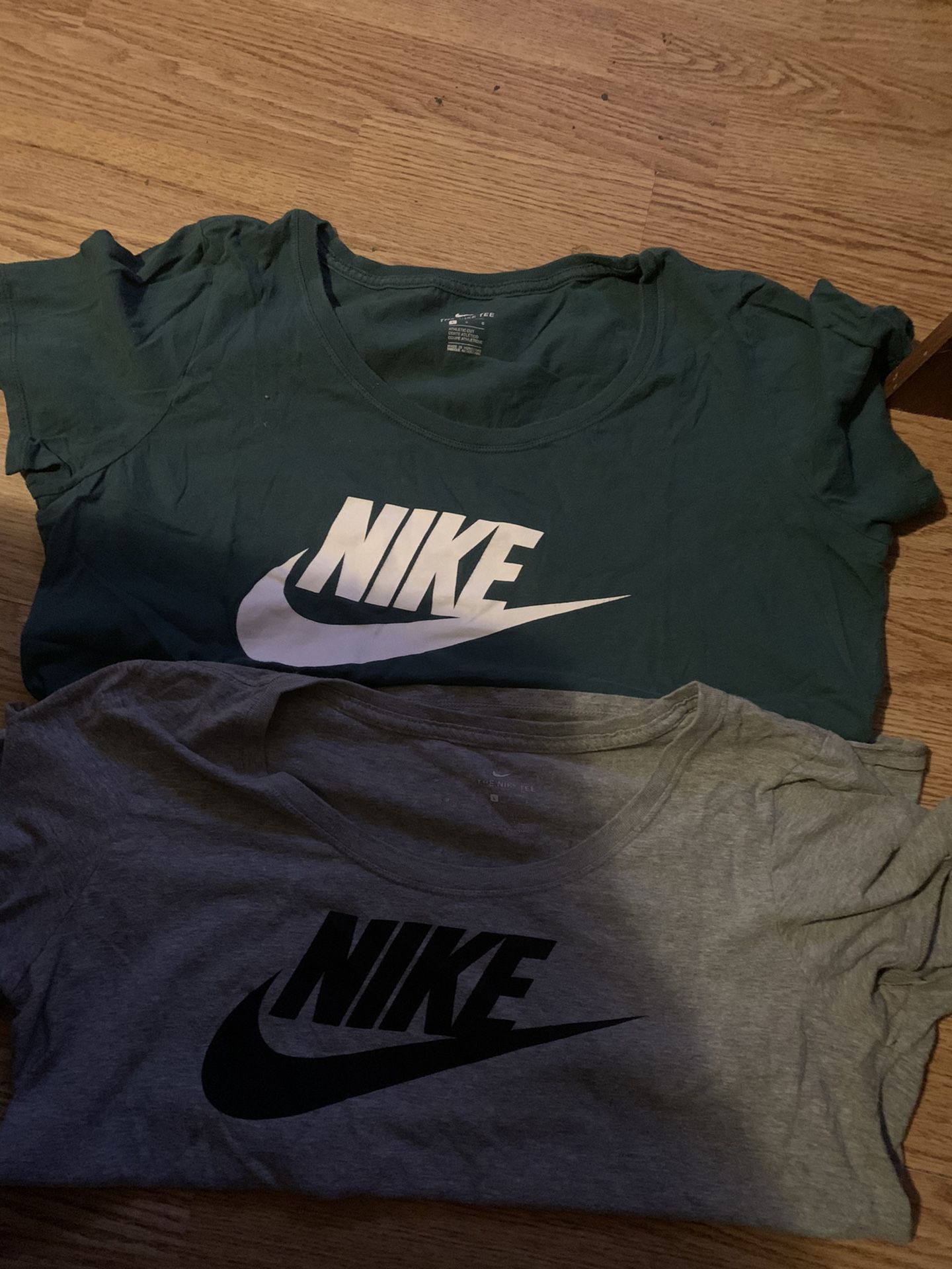 2 Nike Shirt Womens Size Large