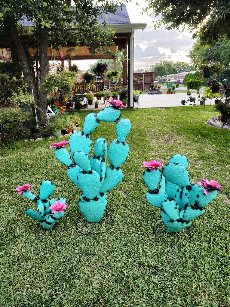 Turquoise Metal Nopal Cactus (Yard Art) Clay Pots, Talavera Planters,Plants, Pottery