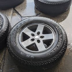 255/75/R17 Jeep Wrangler