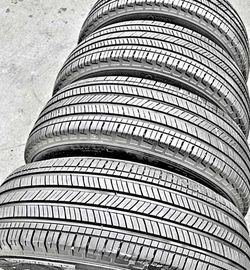225-60R18 vendo set de llantas Michelin tires usadas en perfecta condición 80%Life🚀🚗✅