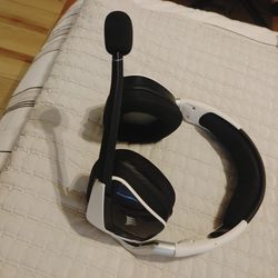 Corsair Void Pro RGB Wireless Gaming Headset
