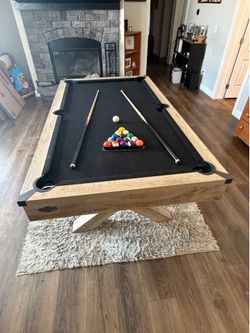 Pool table