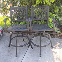 Outdoor Patio Stools - Metal Stools - Bar Stools - Sturdy - Back Support - Armrests - 360 Swivel  Set of 2 Great Condition
