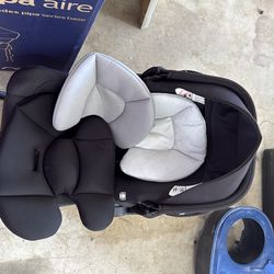Nuna infant seat x2