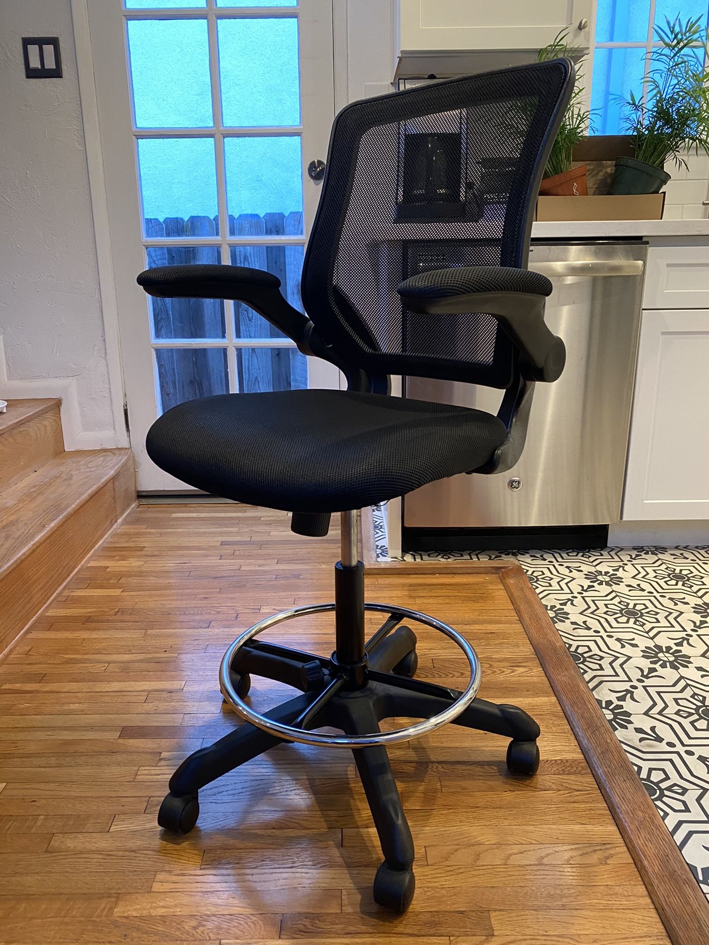 Drafting Chair - Adjustable Height