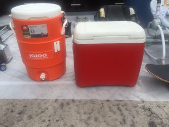 Cooler and sports cooler