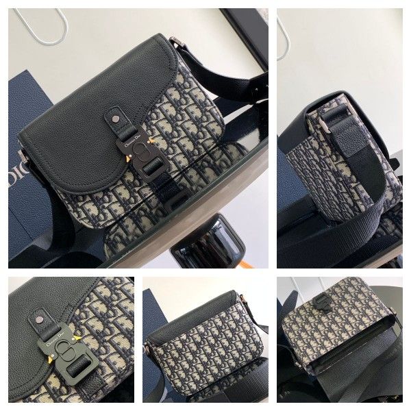 Grained Calfskin Oblique Saddle Messenger Black size：23x18x6cm