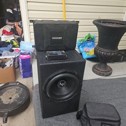 Q Bomb, Kicker Amp With CLI2