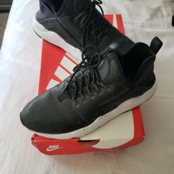 Air Huarache Run Ultra Prm