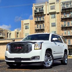 2019 GMC YUKON SLT