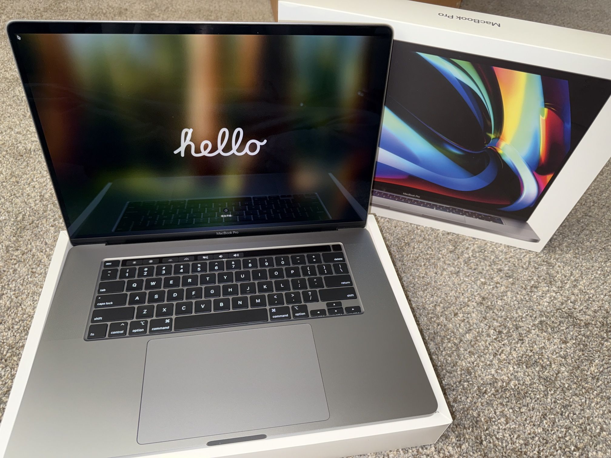 Apple MacBook Pro 16in, i7 2.6GHz, 16GB Ram, 512GB SSD, Model MVVJ2LL/A