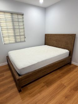 Queen Wood Bed Frame with Headboard