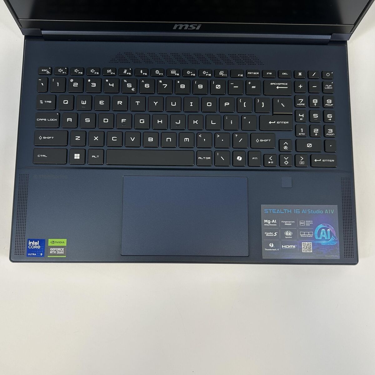 MSI Stealth 16 Gaming Laptop - RTX 4070, i9, 32GB RAM, 1TB SSD, 165Hz - Star Blue