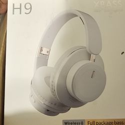 White Bluetooth headphones