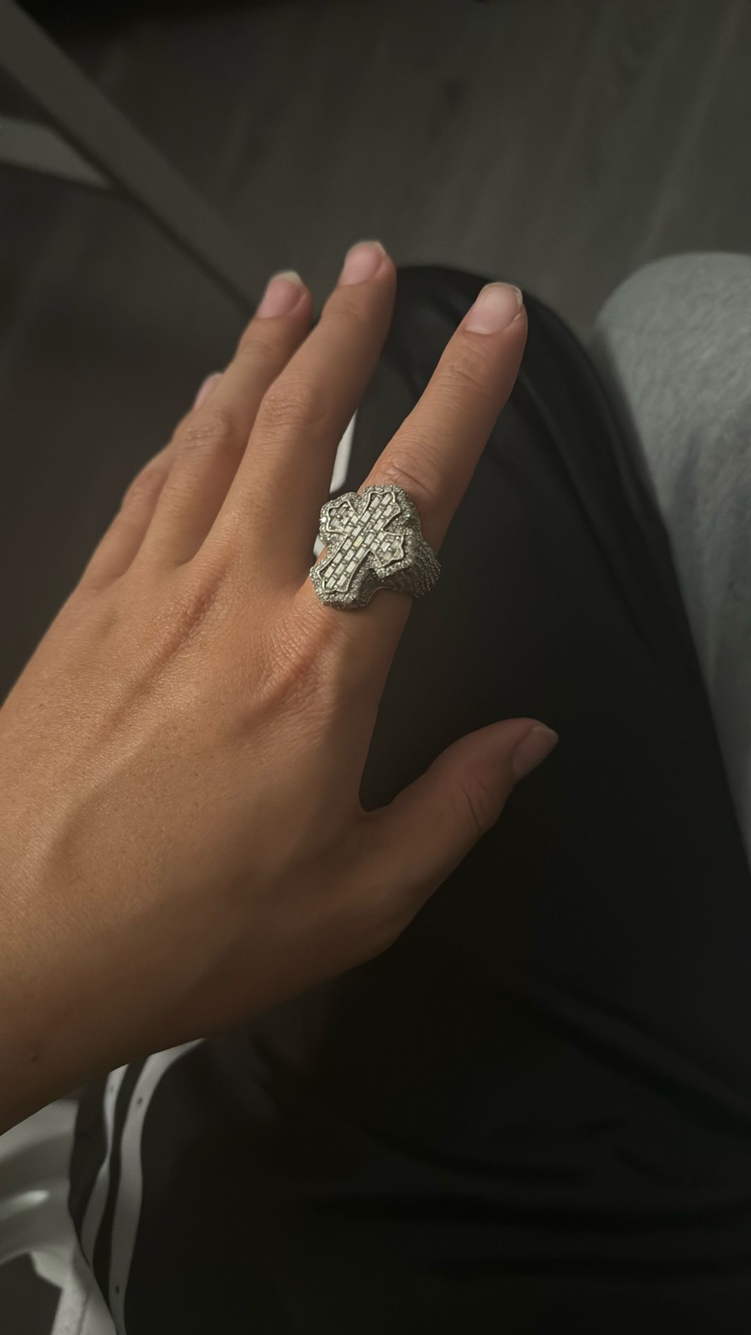 Ring moissanite