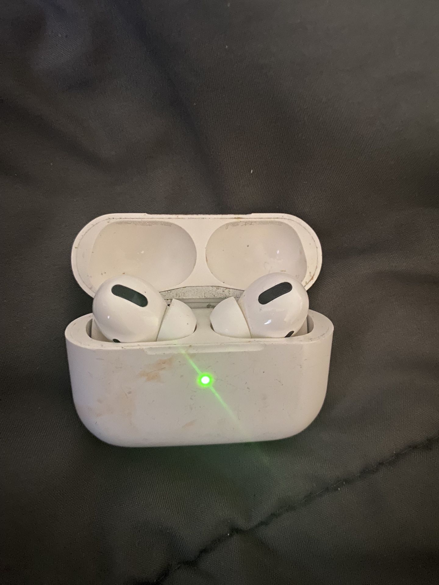 Apple Air Pods Pro ( 2nd Generation )