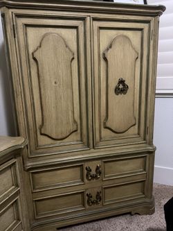 King Size Bedroom Set Up