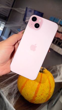 iPhone 15 Plus 128 gb AT&T- pink