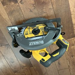 Dewalt Brushless 60v  Circular Saw