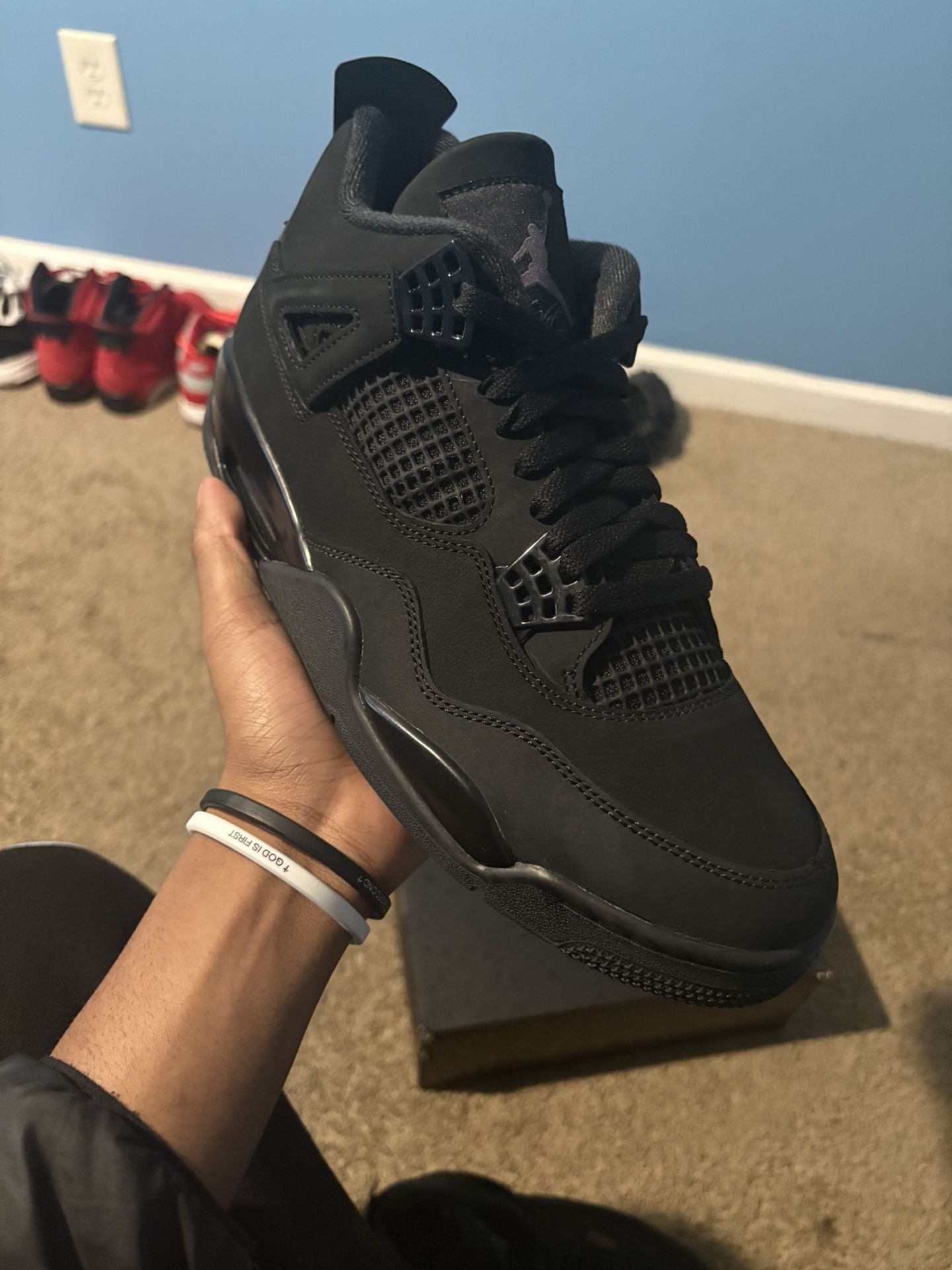 Jordan 4 Black cat