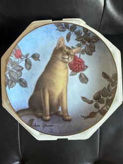 Vintage 1989 “The Cheek of Araby" collector cat plate