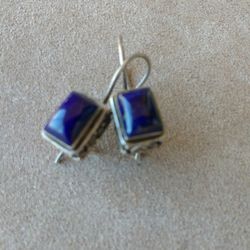 925 Sterling Silver Earrings with Sapphire stone