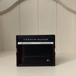 Tommy Hilfiger Leather Wallet 