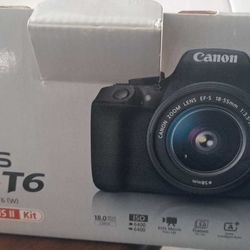 Canon EOS Rebel T6 